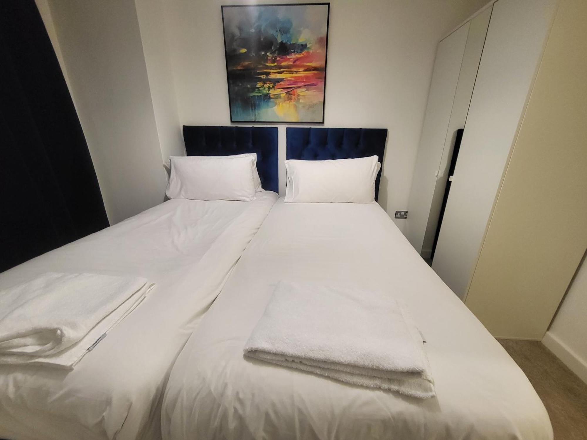 Garland Central City Apartment London 2 Ngoại thất bức ảnh